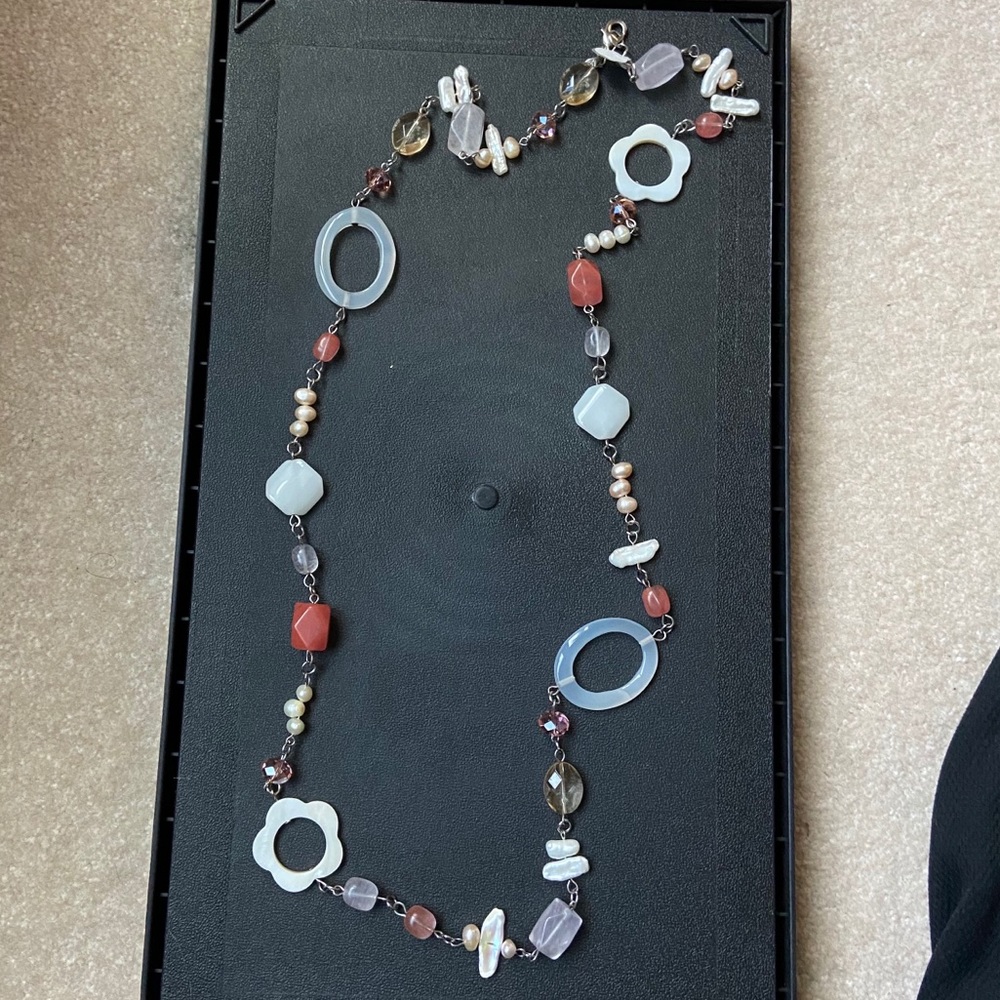 Long Premier Designs pink necklace